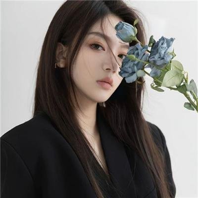 亚曼达厌世系